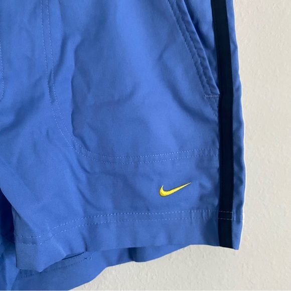 NIKE Womens Blue Athletic Activewear Shorts Large (12-14) - Picture 4 of 7